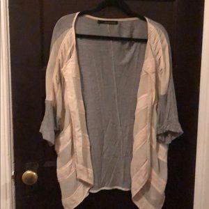 Short sleeved cardigan